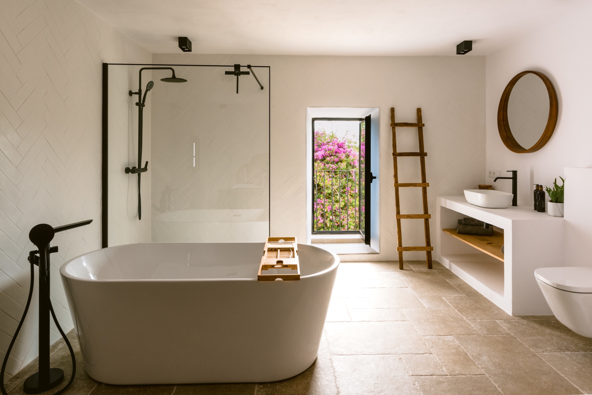 Resa Estates finca sale koop ibiza Jorge bathroom 1.jpg